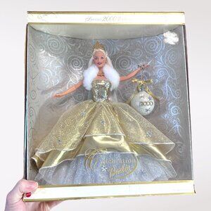 2000 Celebration Barbie Special Edition w/ Ornament Hallmark Mattel Holiday Doll